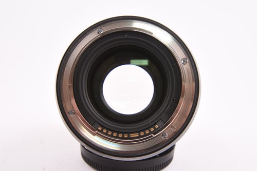 thumbnail-7 for Fujifilm GF 80mm f/1.7 R WR