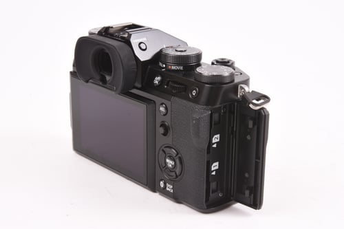 thumbnail-3 for Fujifilm X-T5 Body Black