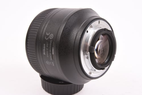 thumbnail-1 for Nikon AFS 85mm F/1.8