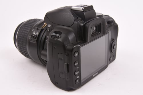 thumbnail-3 for Nikon D3000 w/ 18-55mm
