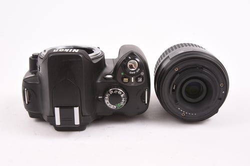thumbnail-5 for Nikon D40 w/ 18-55mm