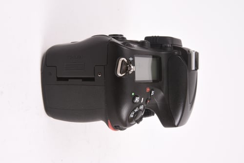 thumbnail-2 for Nikon D610 Body w/ Grip
