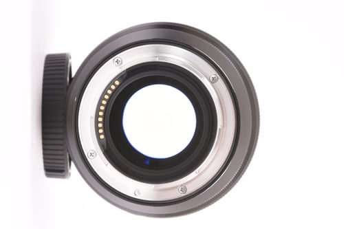 thumbnail-7 for Nikon Z 135mm f/1.8 S Plena
