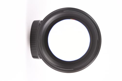 thumbnail-8 for Nikon Z 135mm f/1.8 S Plena