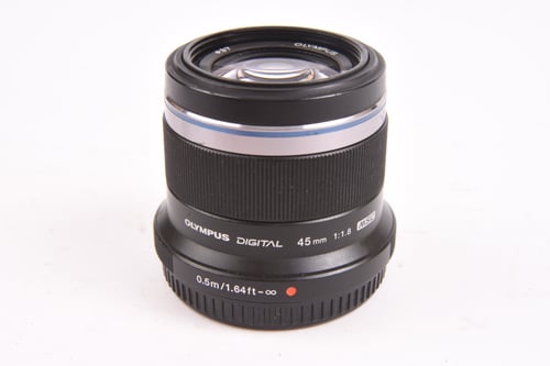 Olympus MFT 45mm f/1.8