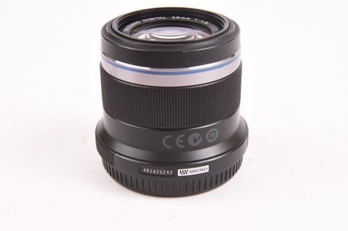 thumbnail-1 for Olympus MFT 45mm f/1.8