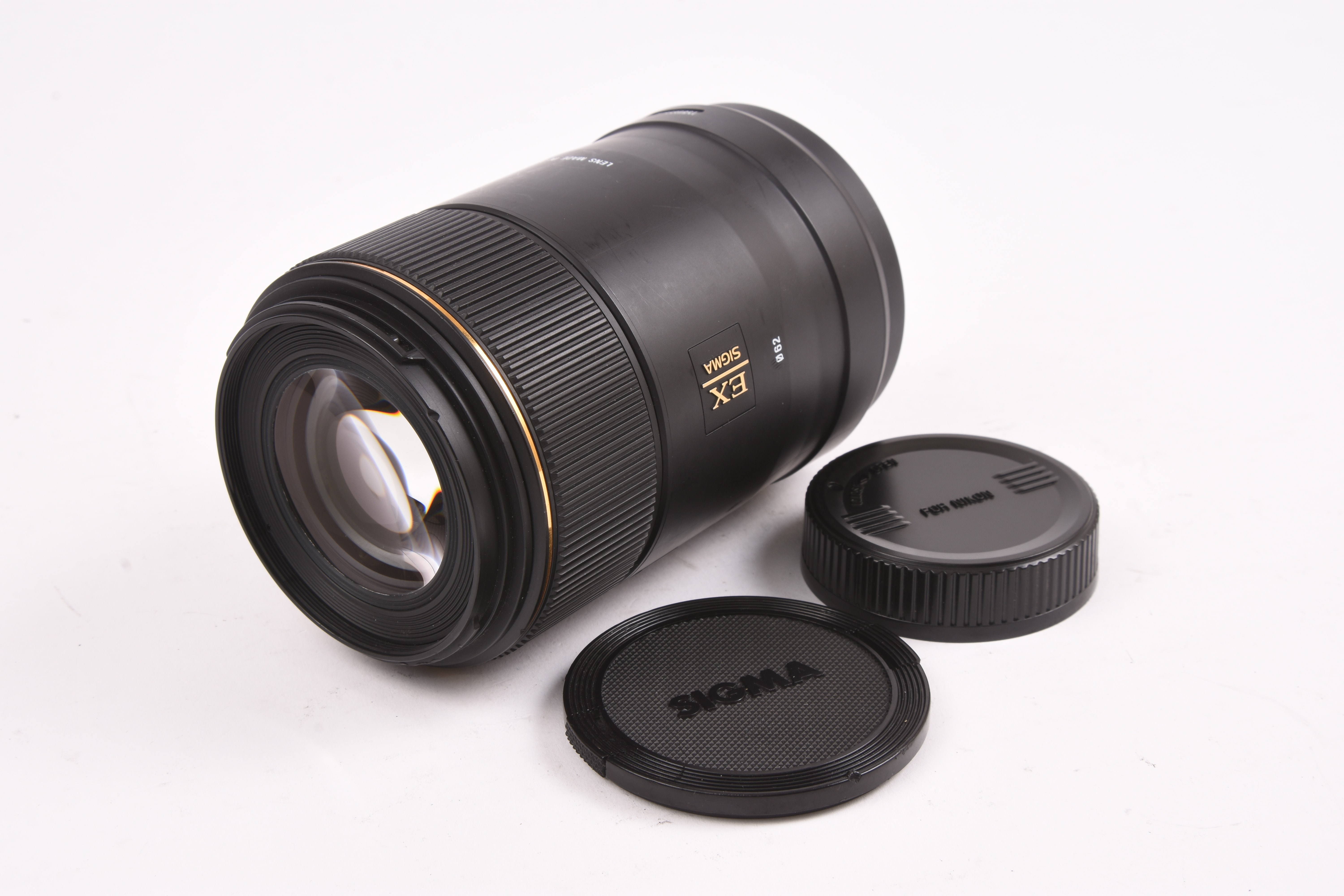 Sigma 105mm f/2.8 HSM OS — image 1