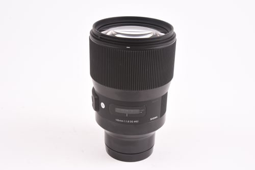 Sigma 135mm f/1.8 DG ART for Sony FE