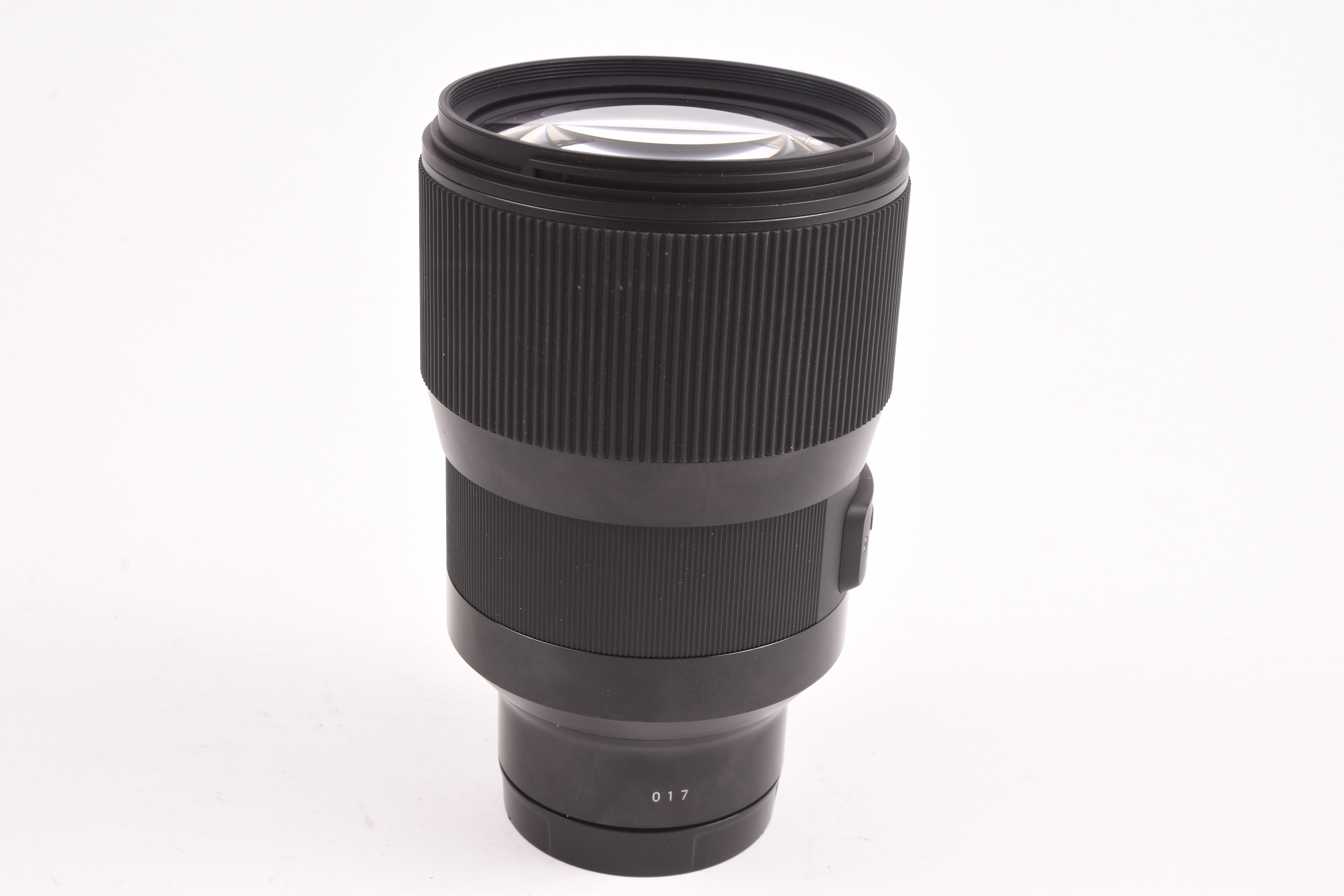 Sigma 135mm f/1.8 DG HSM — image 2