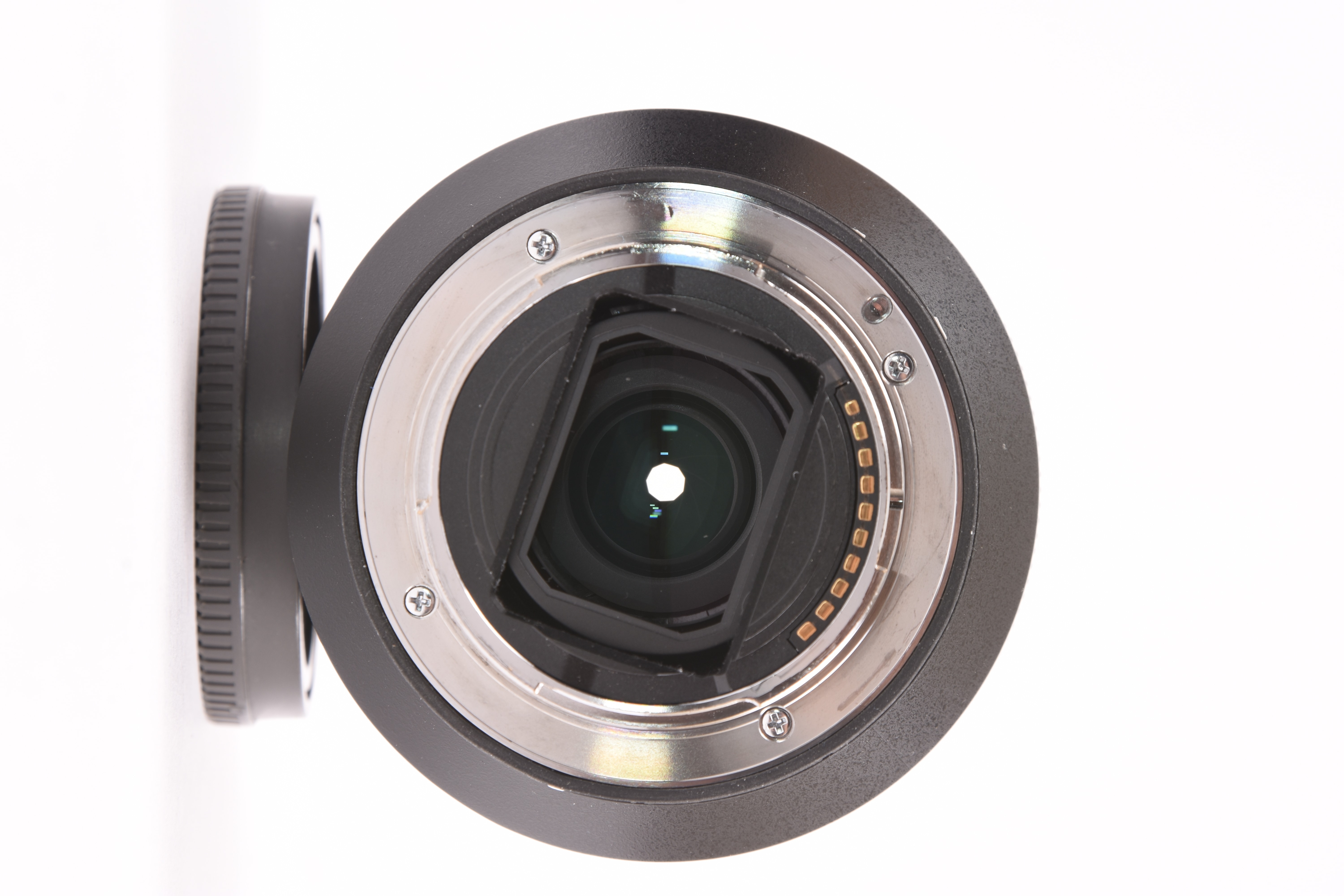 Sony FE 24-105mm f/4 — image 8