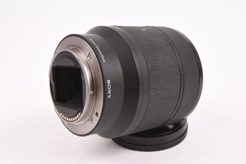 thumbnail-3 for Sony FE 28-70mm f/3.5-5.6 #