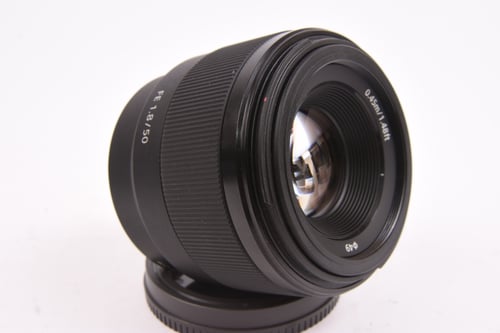 thumbnail-2 for Sony FE 50mm f/1.8