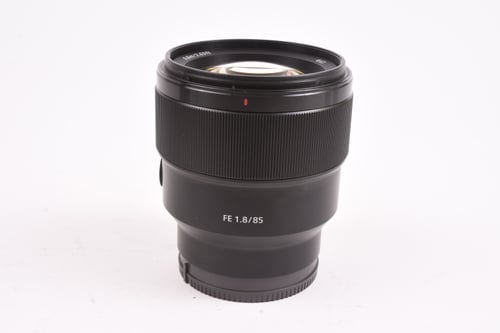 Sony FE 85mm f/1.8