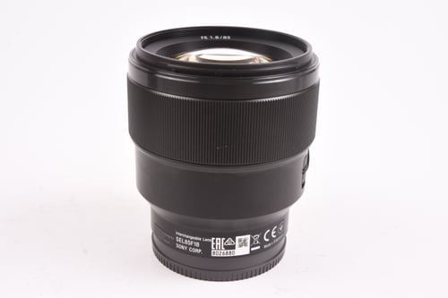 thumbnail-1 for Sony FE 85mm f/1.8