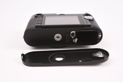 thumbnail-8 for Leica M 10770 Body (Black)