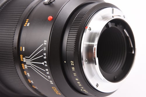 thumbnail-5 for Leica APO-TELYT-R 280mm f/2.8 3 Cam w/ Case & Papers 1985 HAZE EDGE OF MIDDLE ELEMENT