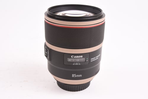 Canon EF 85mm f/1.4 L IS