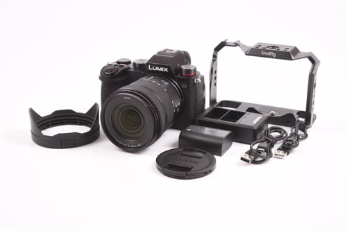 Panasonic S5 w/ 20-60mm / Smallrig Cage