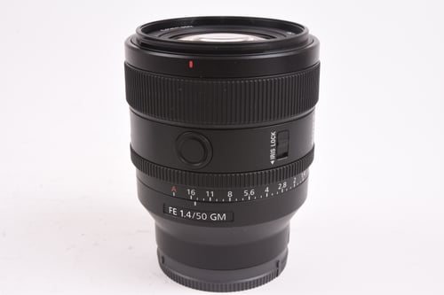 Sony FE 50mm f/1.4 GM