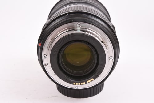 thumbnail-7 for Canon EF 24-70mm f/2.8 L II