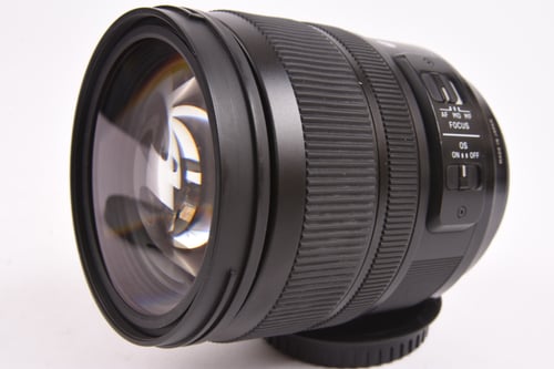 thumbnail-5 for Sigma 24-70mm f/2.8 DG ART for Canon EF