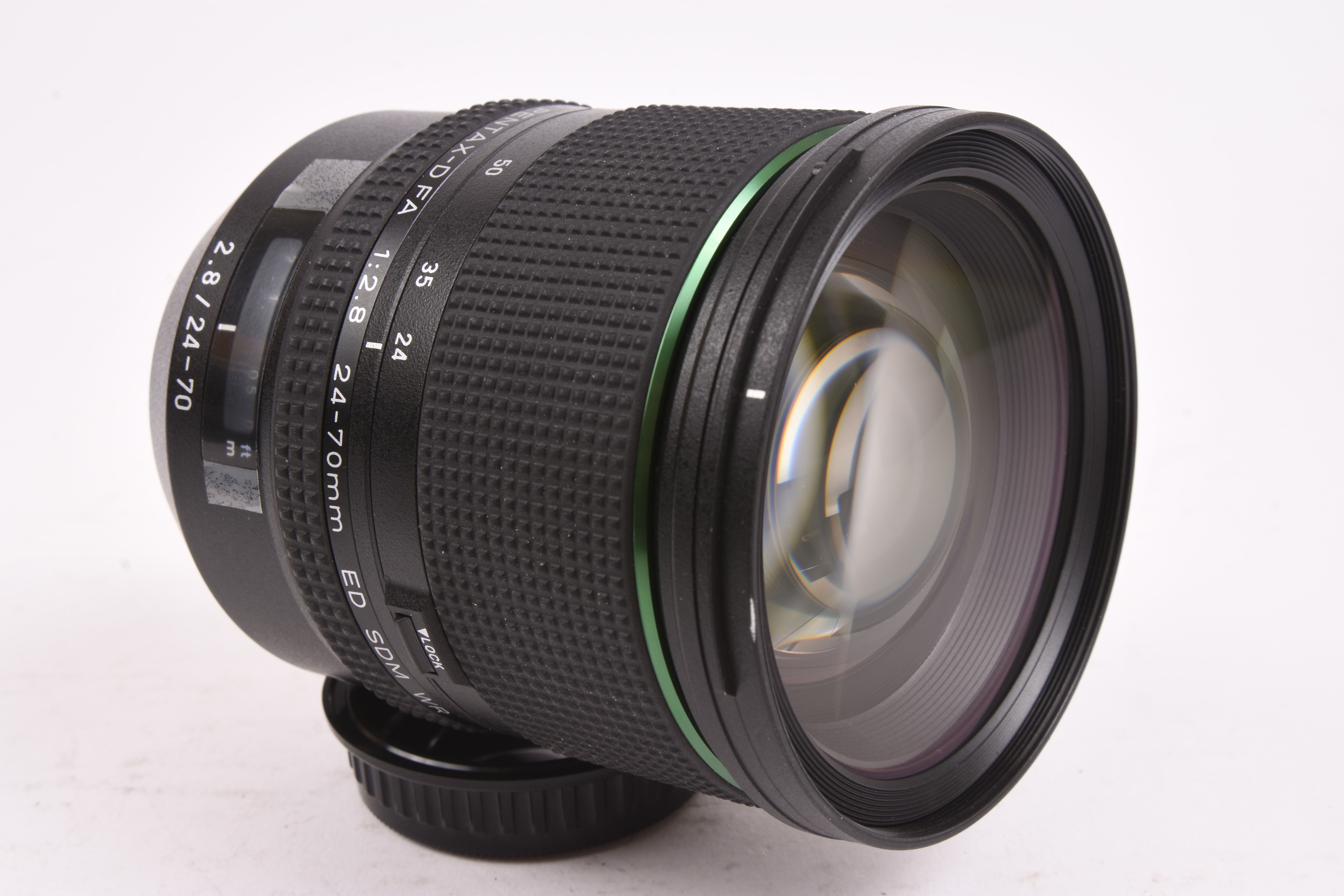 Pentax-D FA 24-70mm f/2.8 ED SDM WR<!-- --> | GearFocus