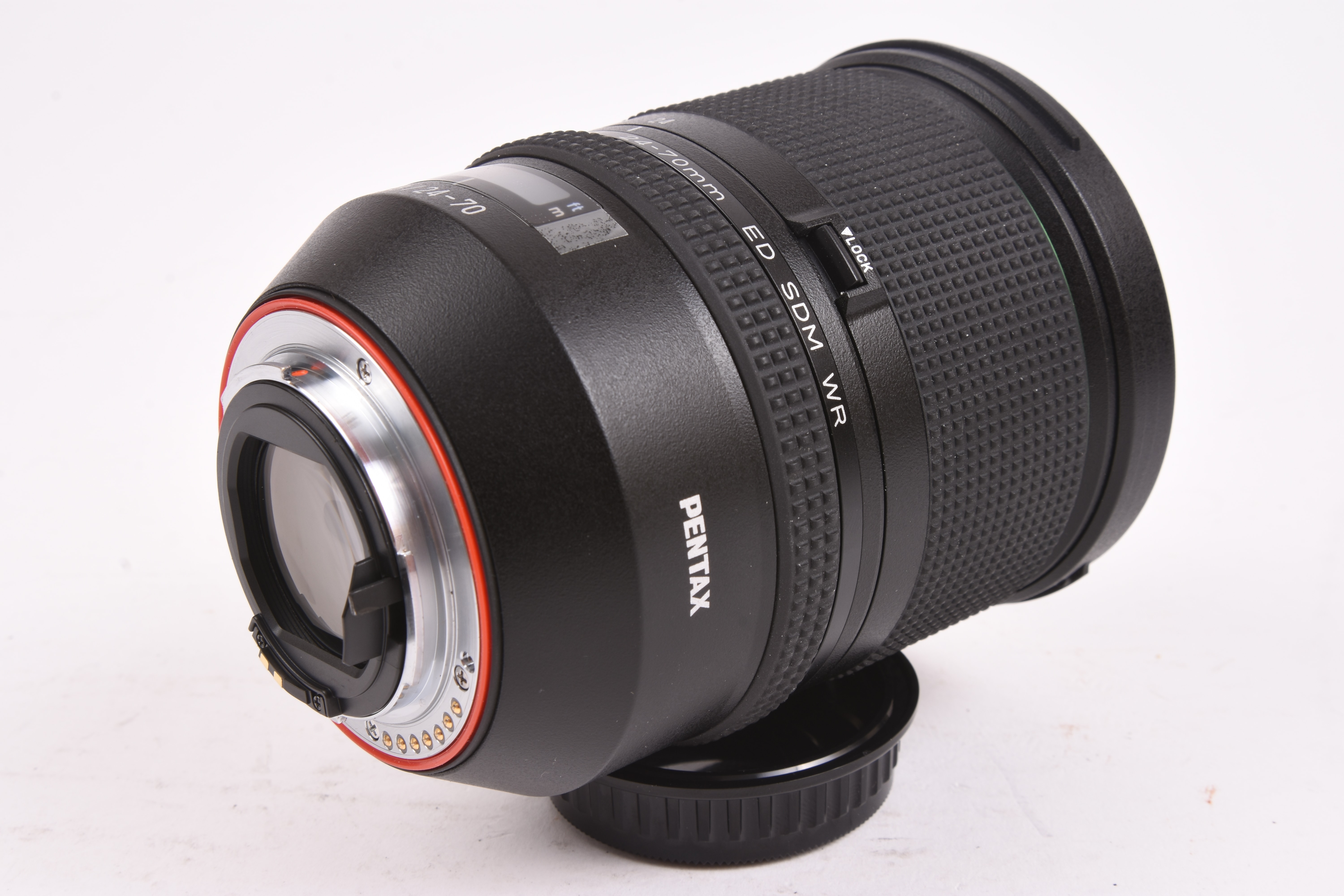 Pentax-D FA 24-70mm f/2.8 ED SDM WR<!-- --> | GearFocus