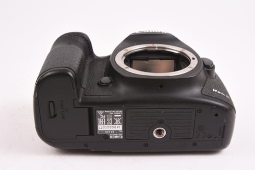 thumbnail-5 for Canon EOS 5D III Body