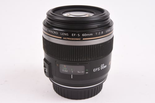 Canon EFS 60mm f/2.8 Macro USM