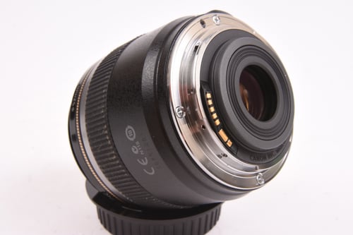 thumbnail-4 for Canon EFS 60mm f/2.8 Macro USM