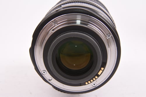 thumbnail-7 for Canon EFS 17-55mm f/2.8 IS LOOSE GLASS SHARD IN LENS