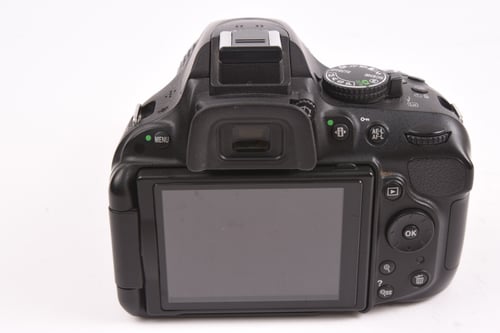 thumbnail-4 for Nikon D5200 w/ 18-55mm