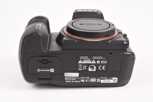 thumbnail-8 for Sony a700 Body SC:N/A