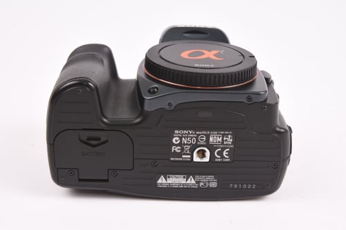 thumbnail-8 for Sony a100 Body SC:N/A