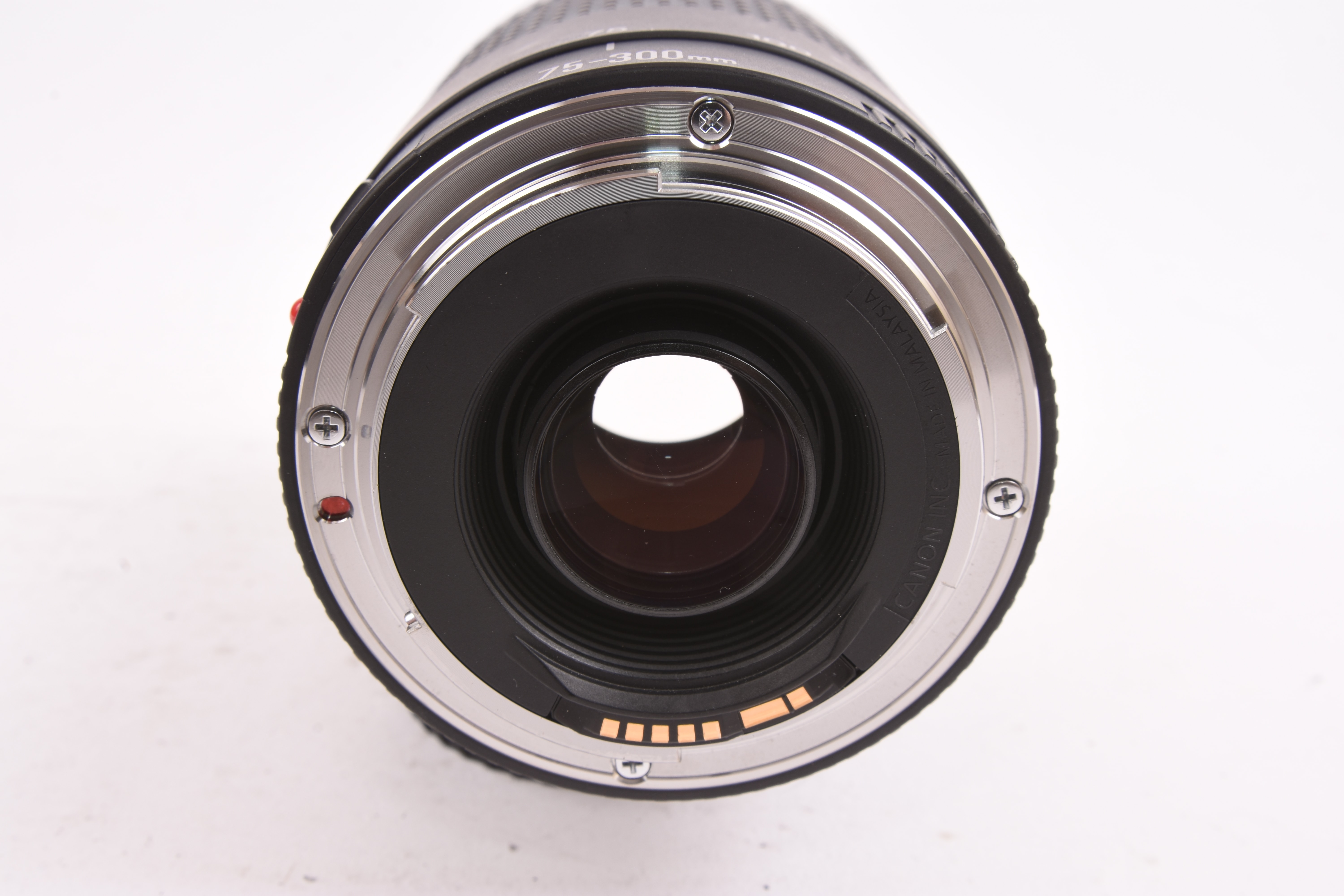 Canon 75-300mm f/4-5.6 III — image 8