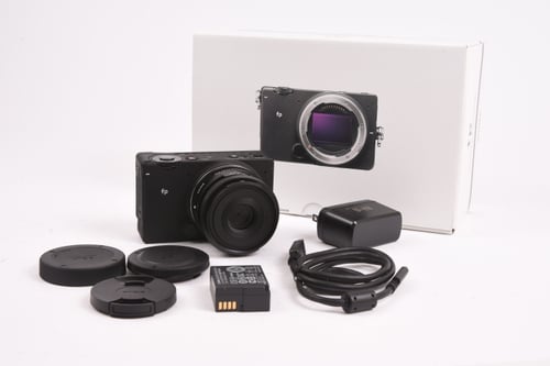 thumbnail-7 for Sigma fp Body w/45mm kit SC:N/A
