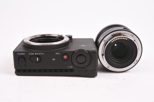 thumbnail-6 for Sigma fp Body w/45mm kit SC:N/A