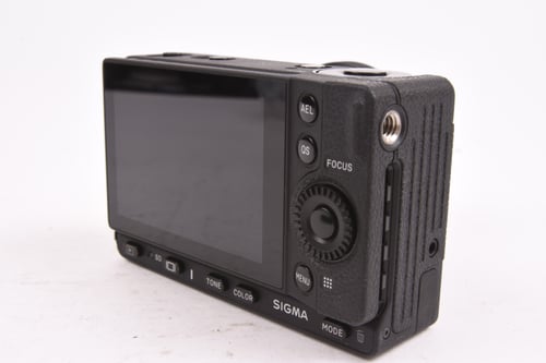 thumbnail-2 for Sigma fp Body w/45mm kit SC:N/A
