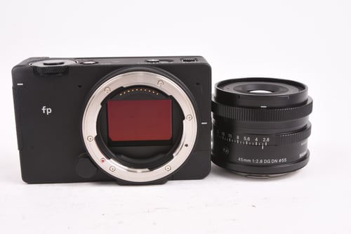 thumbnail-4 for Sigma fp Body w/45mm kit SC:N/A