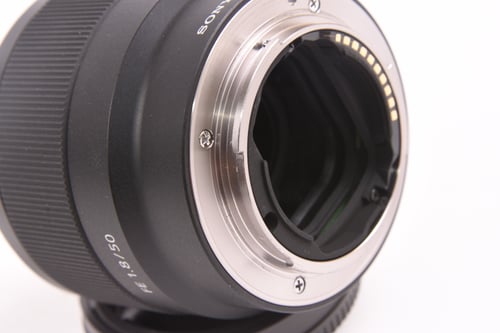 thumbnail-5 for Sony FE 50mm f/1.8
