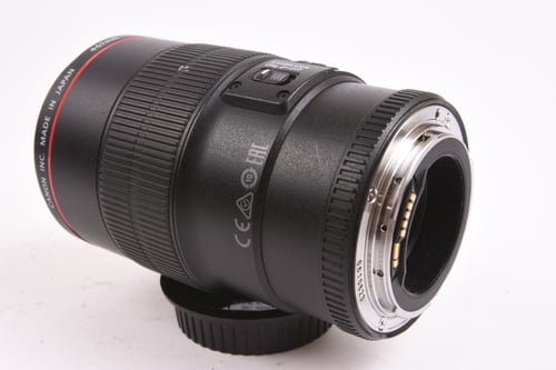 thumbnail-4 for Canon EF 100mm f/2.8 Macro L IS