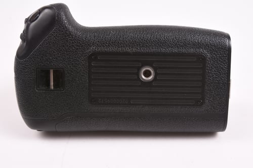 thumbnail-5 for Canon BG-E16 Grip for 7D II