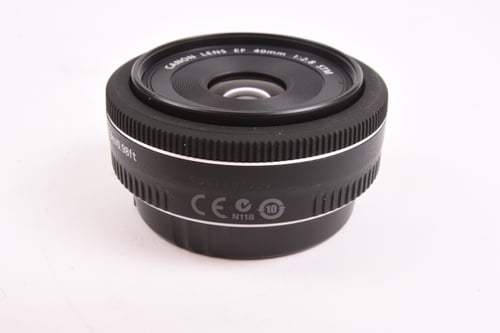 Canon EF 40mm f/2.8 STM | GearFocus