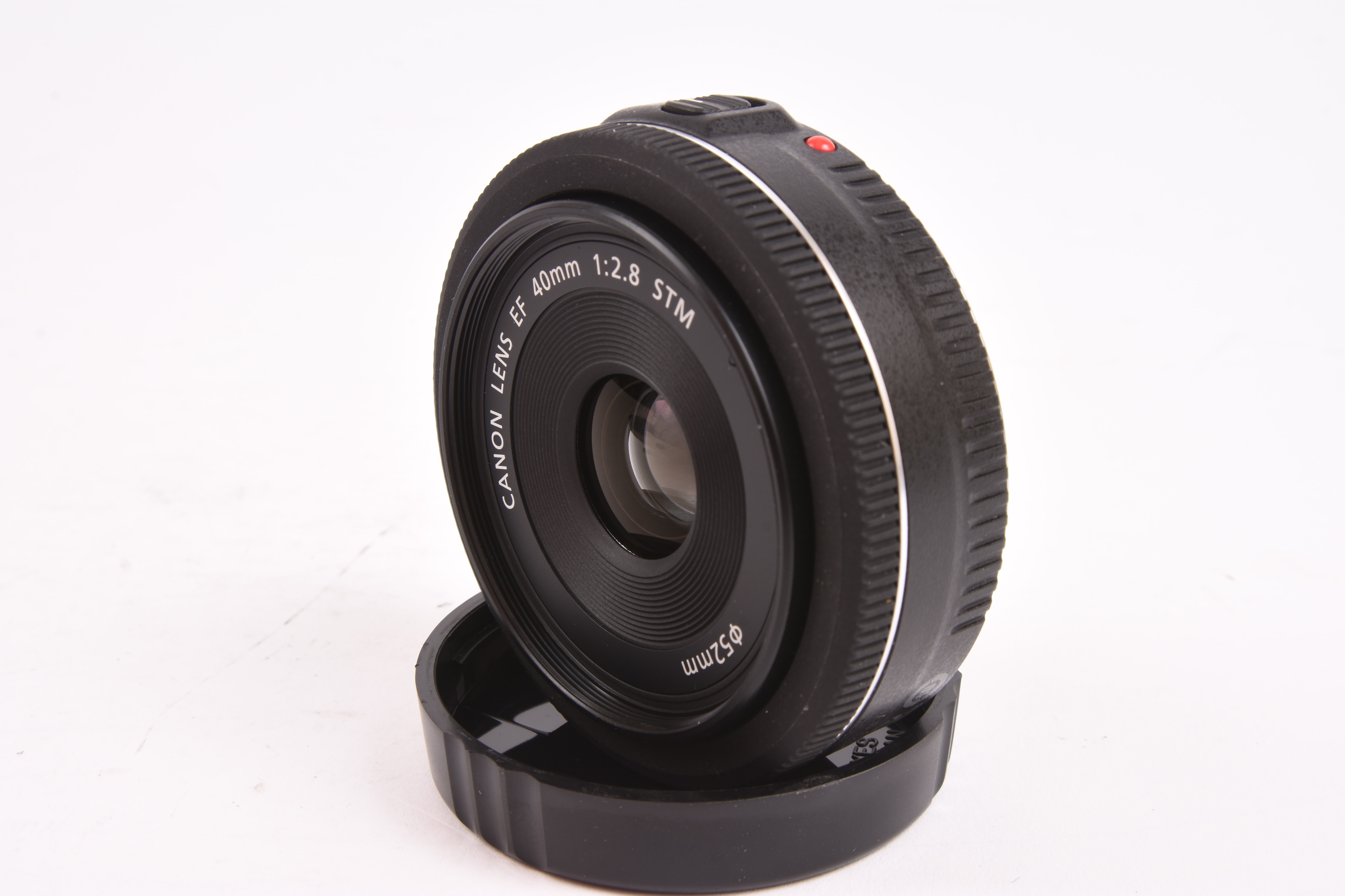 Canon EF 40mm f/2.8 STM | GearFocus