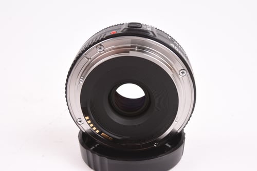 thumbnail-7 for Canon EF 40mm f/2.8 STM