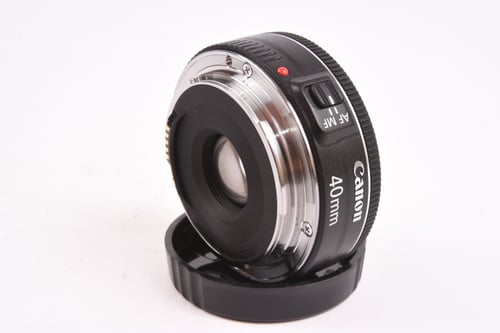 Canon EF 40mm f/2.8 STM | GearFocus