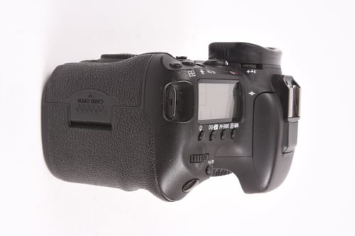 thumbnail-2 for Canon EOS 7D II Body