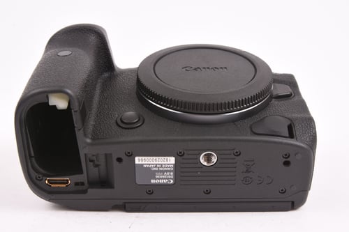 thumbnail-5 for Canon EOS R5 Body w/Grip