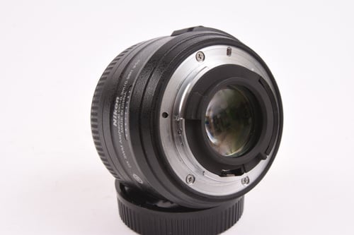 thumbnail-4 for Nikon AFS 35mm f/1.8 G DX