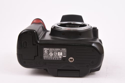 thumbnail-5 for Nikon D5000 Body